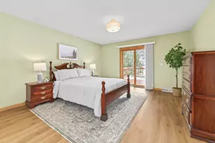 11625 W Sunset Ln, Greenfield, WI 53228 - Photo 15