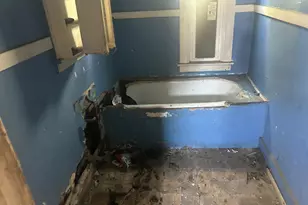 3047 N 22nd St, Milwaukee, WI 53206 - Photo 7