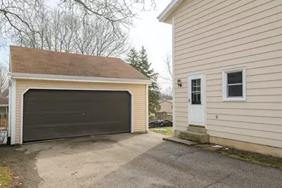 219  Willow Ct, Hartland, WI 53029 - Photo 31