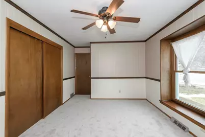 219  Willow Ct, Hartland, WI 53029 - Photo 13