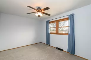 219 Willow Ct, Hartland, WI 53029 - Photo 21