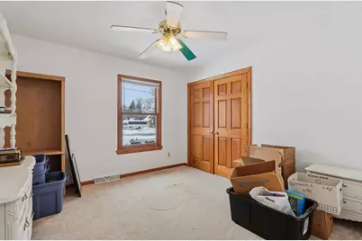 10719 W Calumet Rd, Milwaukee, WI 53224 - Photo 9