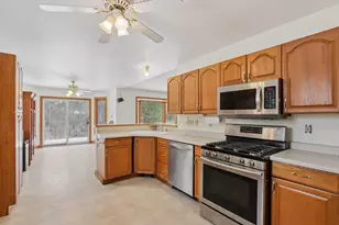 10719 W Calumet Rd, Milwaukee, WI 53224 - Photo 5