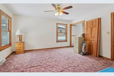 10719 W Calumet Rd, Milwaukee, WI 53224 - Photo 7