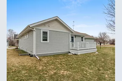 468  Pickett St, Plymouth, WI 53073 - Photo 29