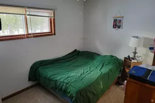 954 S 36th St, Manitowoc, WI 54220 - Photo 13