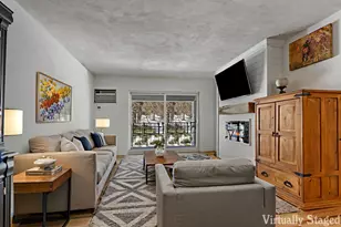 118 Evelyn Ln, Lake Geneva, WI 53147 - Photo 1