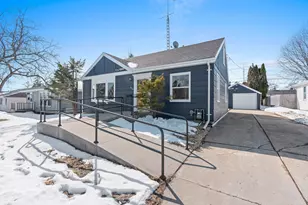 1316 N 8th St, Manitowoc, WI 54220 - Photo 37