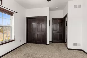 N88W18648 Duke St, Menomonee Falls, WI 53051 - Photo 25