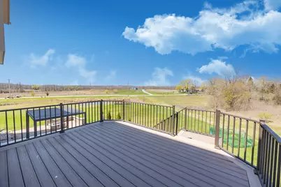 N88W18648  Duke St, Menomonee Falls, WI 53051 - Photo 5