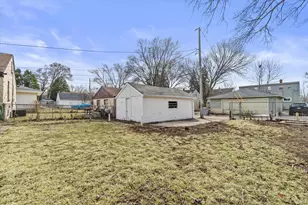 2101 W Fairmount Ave, Milwaukee, WI 53209 - Photo 19