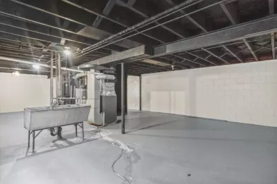 2101 W Fairmount Ave, Milwaukee, WI 53209 - Photo 17