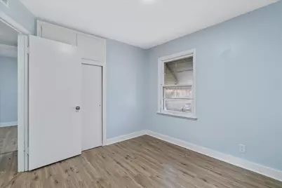 2101 W Fairmount Ave, Milwaukee, WI 53209 - Photo 13