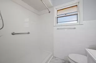 6500 W Glendale Ave, Milwaukee, WI 53218 - Photo 11