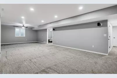 1605  Waxwing Ln, Holmen, WI 54636 - Photo 39