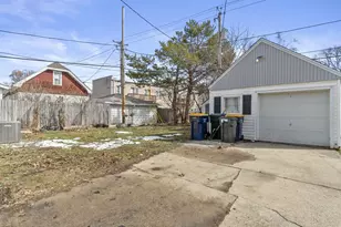 2114 S 80th St, West Allis, WI 53219 - Photo 23