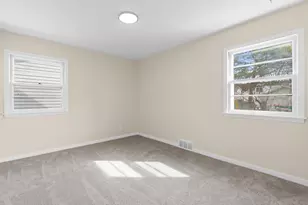 2114 S 80th St, West Allis, WI 53219 - Photo 11