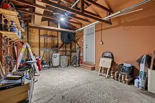 5006 N Port Washington Rd, Glendale, WI 53217 - Photo 15