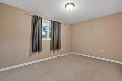 5006 N Port Washington Rd, Glendale, WI 53217 - Photo 7