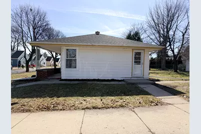 2405 S 83rd St, West Allis, WI 53219 - Photo 7