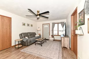 5971 Christine Ct, Lyons, WI 53105 - Photo 5