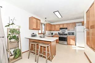 5971 Christine Ct, Lyons, WI 53105 - Photo 9