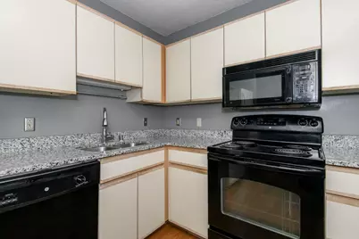 1660 N Prospect Ave #1406, Milwaukee, WI 53202 - Photo 13