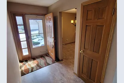 1925  Springbrook N - #D, Waukesha, WI 53186 - Photo 3