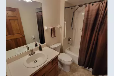 1925  Springbrook N - #D, Waukesha, WI 53186 - Photo 25