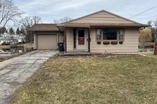 731 N Main St, Columbus, WI 53925 - Photo 1