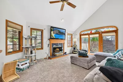 N21W24327  Cumberland Dr #36K, Pewaukee, WI 53072 - Photo 3