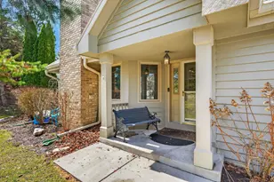 N21W24327 Cumberland Dr, Pewaukee, WI 53072 - Photo 3