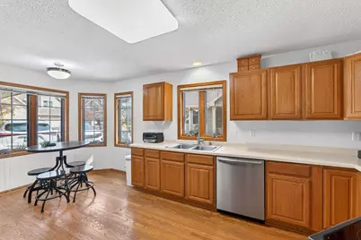 N21W24327  Cumberland Dr #36K, Pewaukee, WI 53072 - Photo 7