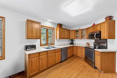 N21W24327  Cumberland Dr #36K, Pewaukee, WI 53072 - Photo 7