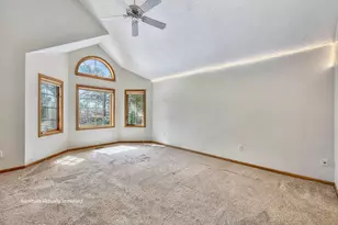 N21W24327 Cumberland Dr, Pewaukee, WI 53072 - Photo 13