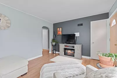 3527 N 99th St, Milwaukee, WI 53222 - Photo 5