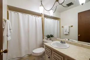 3429 S Pine Ave, Milwaukee, WI 53207 - Photo 17