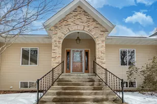 762 Valley Forge Dr, Slinger, WI 53086 - Photo 3