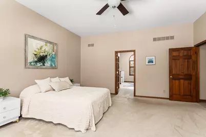 762  Valley Forge Dr, Slinger, WI 53086 - Photo 17