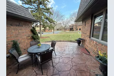 8179 S Forest Hills Cir, Franklin, WI 53132 - Photo 29