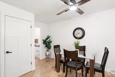 8179 S Forest Hills Cir, Franklin, WI 53132 - Photo 11