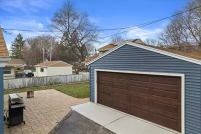 714 W Montclaire Ave, Glendale, WI 53217 - Photo 23