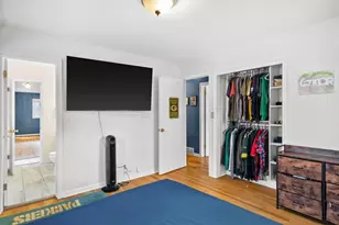 714 W Montclaire Ave, Glendale, WI 53217 - Photo 13