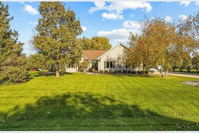 1485 N Riverline Dr, Oconomowoc, WI 53066 - Photo 3