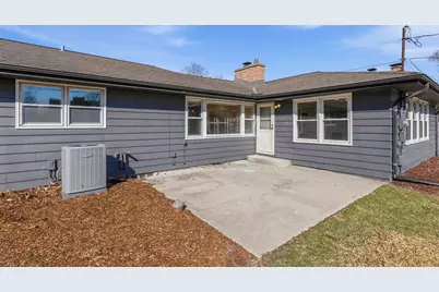 9032 N Regent Rd, Bayside, WI 53217 - Photo 25