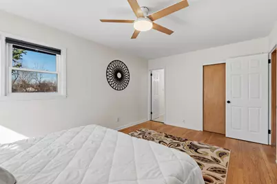 9032 N Regent Rd, Bayside, WI 53217 - Photo 11