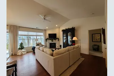 639  Cadence Cir, Lake Geneva, WI 53147 - Photo 13