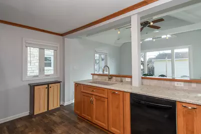 2924 N 79th St, Milwaukee, WI 53222 - Photo 5