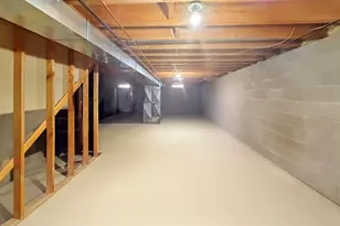 4530 Oaktree Ct, Manitowoc, WI 54220 - Photo 21