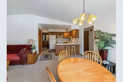 4530  Oaktree Ct #4532, Manitowoc, WI 54220 - Photo 11